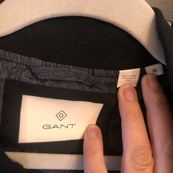 Mens GANT Vest Black Size XL-lightweight down filled - Picture 2 of 10